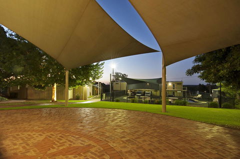Loxton Community Hotel Motel - Sydneys Hotel 7