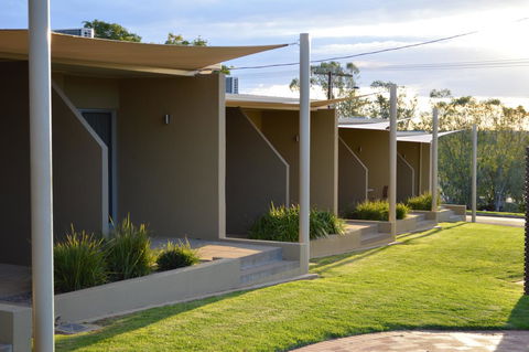 Loxton Community Hotel Motel - Sydneys Hotel 4