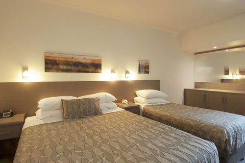 Loxton Community Hotel Motel - Sydneys Hotel 19