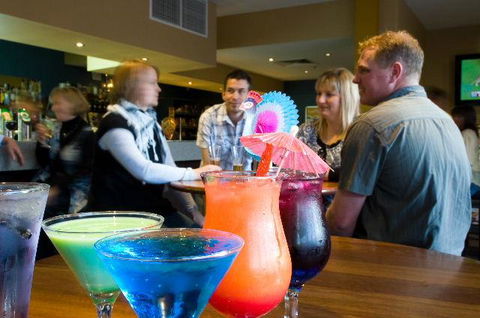 Loxton Community Hotel Motel - Sydneys Hotel 10