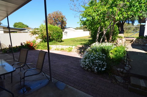 Beachview - Sydneys Hotel 31