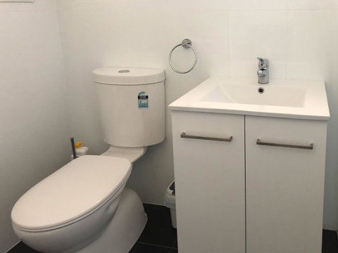 Beachview - Sydneys Hotel 24
