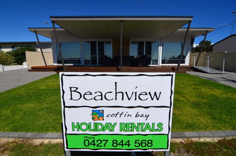 Beachview - Sydneys Hotel 3