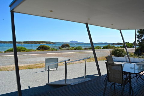Beachview - Sydneys Hotel 4