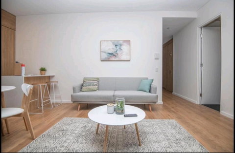 Wisteria Apartments - Sydneys Hotel 5