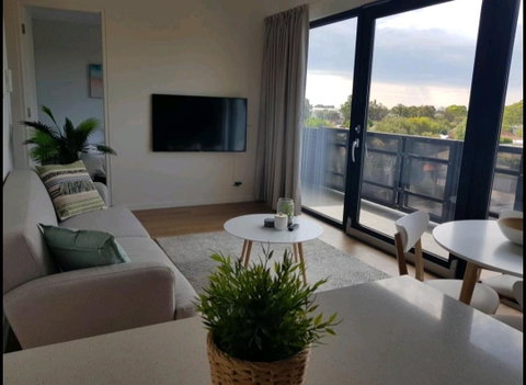 Wisteria Apartments - Sydneys Hotel 4