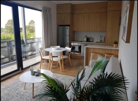Wisteria Apartments - Sydneys Hotel 3
