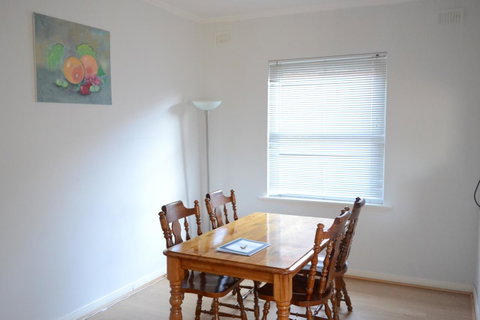 Prospect Holiday House - Sydneys Hotel 3