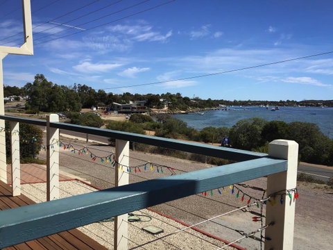 Seascape - Sydneys Hotel 0