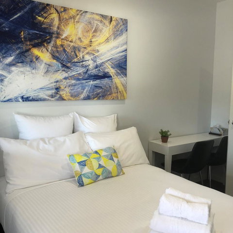 The Avenue Inn - Sydneys Hotel 11