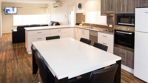 Wallaroo Holiday Park - Sydneys Hotel 15