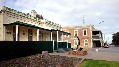 Wallaroo Holiday Park - Sydneys Hotel 5