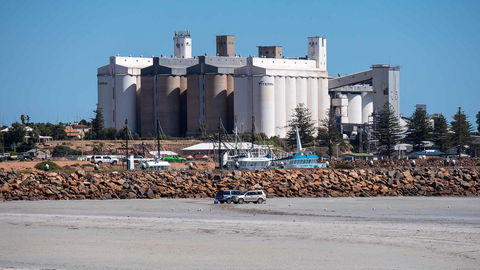 Wallaroo Holiday Park - Sydneys Hotel 8