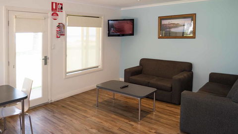 Wallaroo Holiday Park - Sydneys Hotel 18