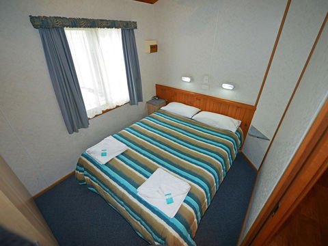 Echo Holiday Parks - Waikerie - Sydneys Hotel 34