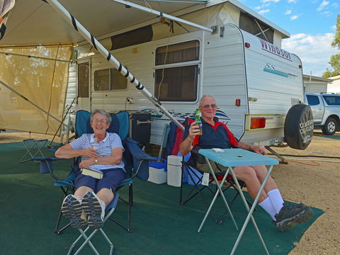 Echo Holiday Parks - Waikerie - Sydneys Hotel 5