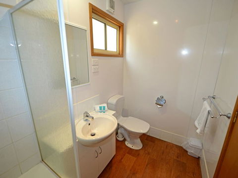 Echo Holiday Parks - Waikerie - Sydneys Hotel 40
