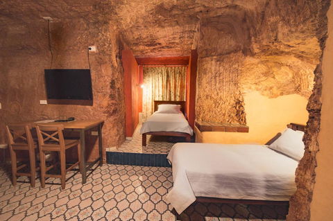 The Underground Motel - Sydneys Hotel 20