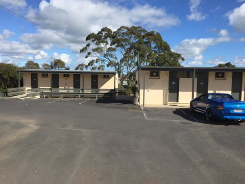 Blue Lake Motel - Sydneys Hotel 24
