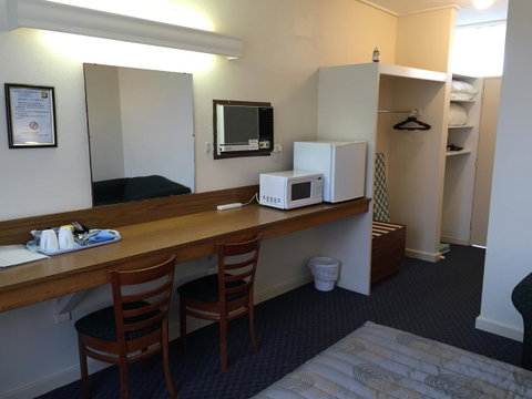 Blue Lake Motel - Sydneys Hotel 3