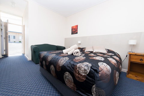 Blue Lake Motel - Sydneys Hotel 13