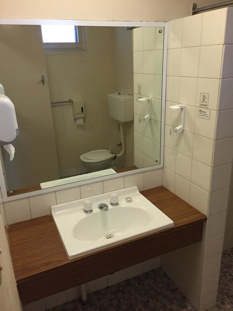 Blue Lake Motel - Sydneys Hotel 28