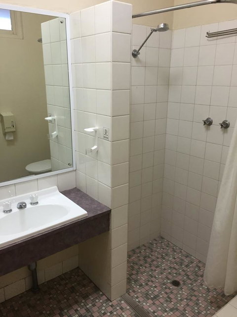 Blue Lake Motel - Sydneys Hotel 21