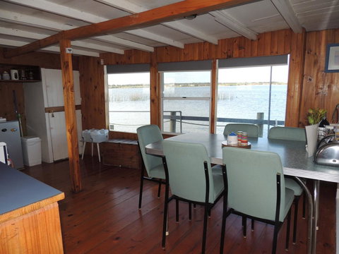 PS Federal Retreat Paddle Steamer Goolwa - Sydneys Hotel 23