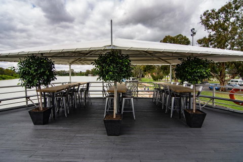 Murray River Queen - Sydneys Hotel 28