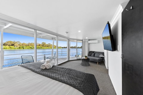 Murray River Queen - Sydneys Hotel 10