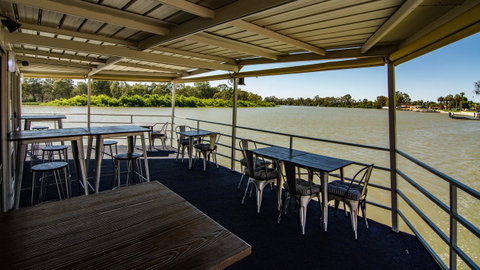 Murray River Queen - Sydneys Hotel 25