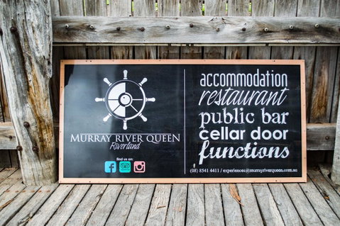 Murray River Queen - Sydneys Hotel 11