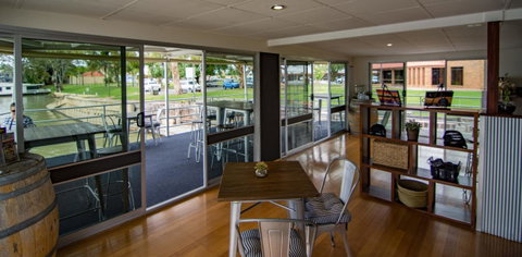 Murray River Queen - Sydneys Hotel 29