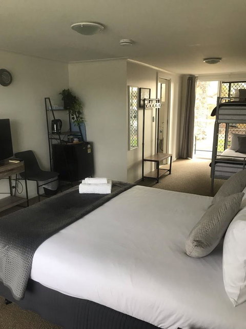 Murray River Queen - Sydneys Hotel 5