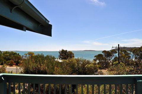 Dolphinview - Sydneys Hotel 16