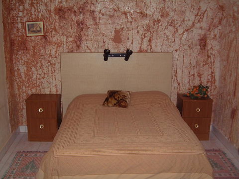 Radeka Downunder Underground Motel - Sydneys Hotel 9