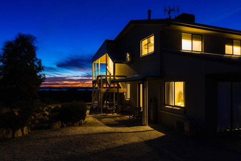 Southern Ocean Lookout - Sydneys Hotel 2