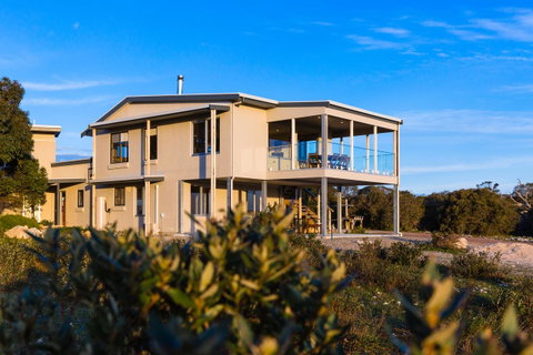 Southern Ocean Lookout - Sydneys Hotel 15