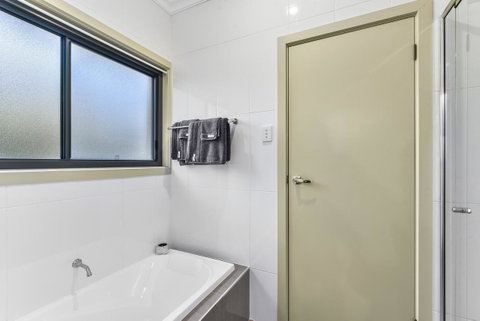 Accommodation On Lansell 2 - Sydneys Hotel 11