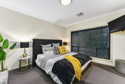 Accommodation On Lansell 2 - Sydneys Hotel 1
