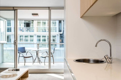 Hi 5 Stars Luxury Adelaide City Apartment - Sydneys Hotel 4