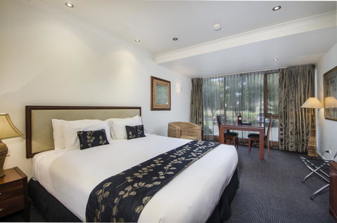 The Commodore - Sydneys Hotel 44