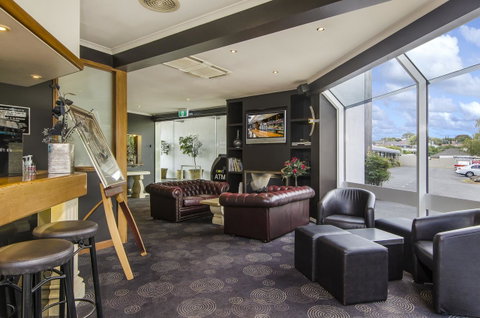 The Commodore - Sydneys Hotel 3