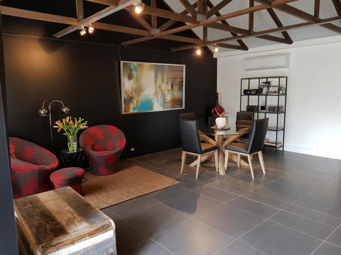 Irongate Studio B&B - Sydneys Hotel 2