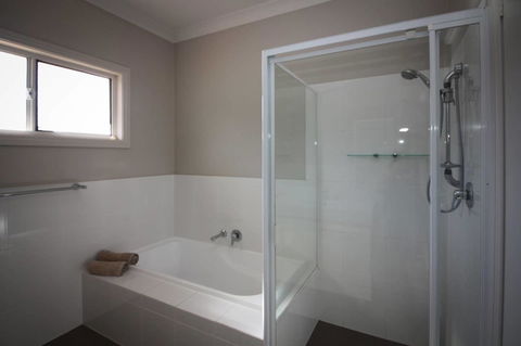 Waterfront On Osprey - Sydneys Hotel 21