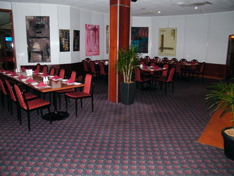 Grand Tasman Hotel - Sydneys Hotel 41