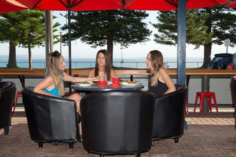 Grand Tasman Hotel - Sydneys Hotel 14