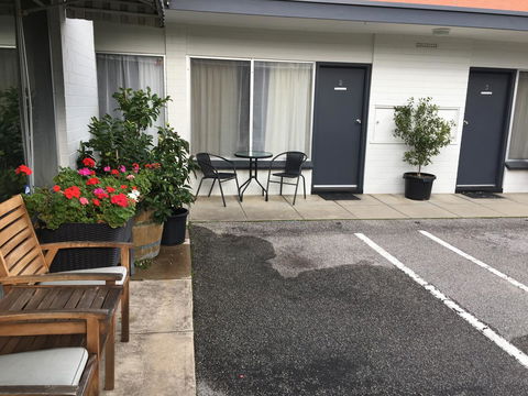 Victor Harbor City Inn - Sydneys Hotel 7