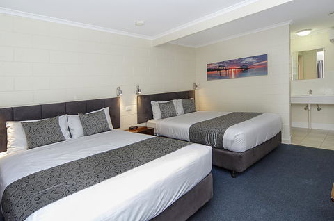 Victor Harbor City Inn - Sydneys Hotel 31