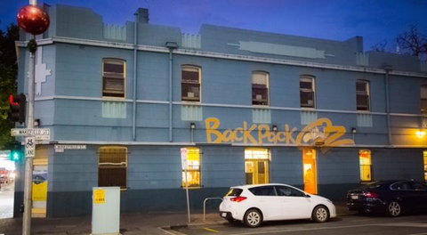 Backpack Oz - Sydneys Hotel 6